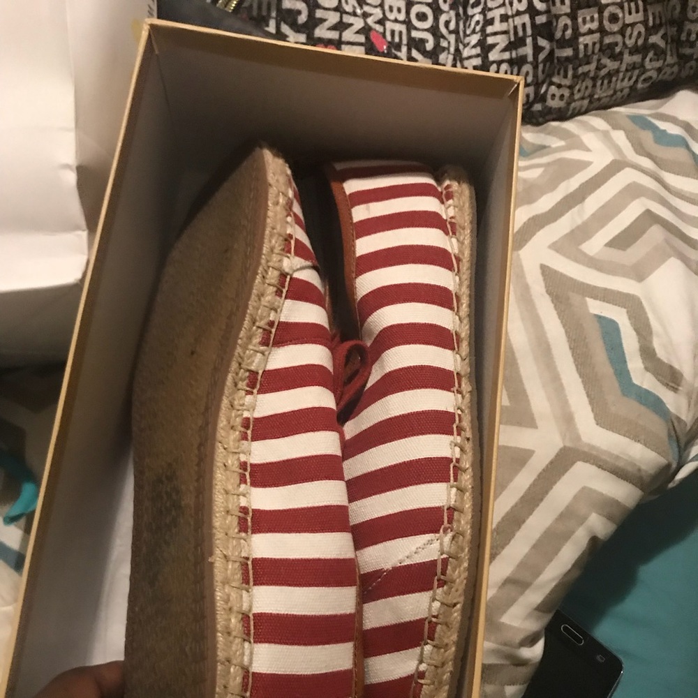 Espadrilles - Picture 3 of 3